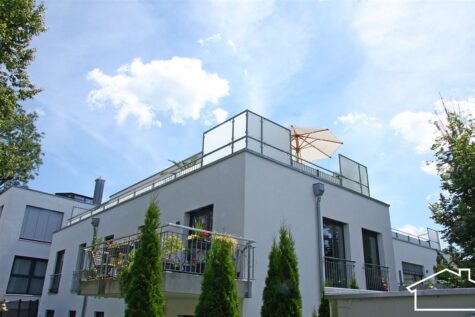 „Imposante Dachterrasse – stadtnah und dennoch im Grünen“ Luxuriöse Penthousewohnung in privilegierter Lage in Erding, 85435 Erding, Wohnung