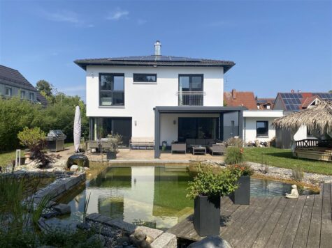 „ZENTRAL WOHNEN MIT HOHEM FREIZEITWERT“ NACHHALTIGES EFH IN 85435 ERDING, 85435 Erding, Einfamilienhaus